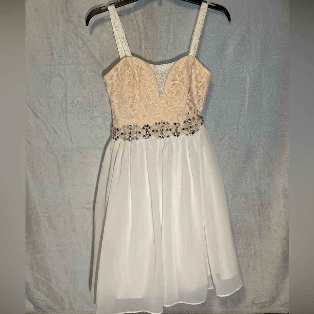 Junior’s Dress